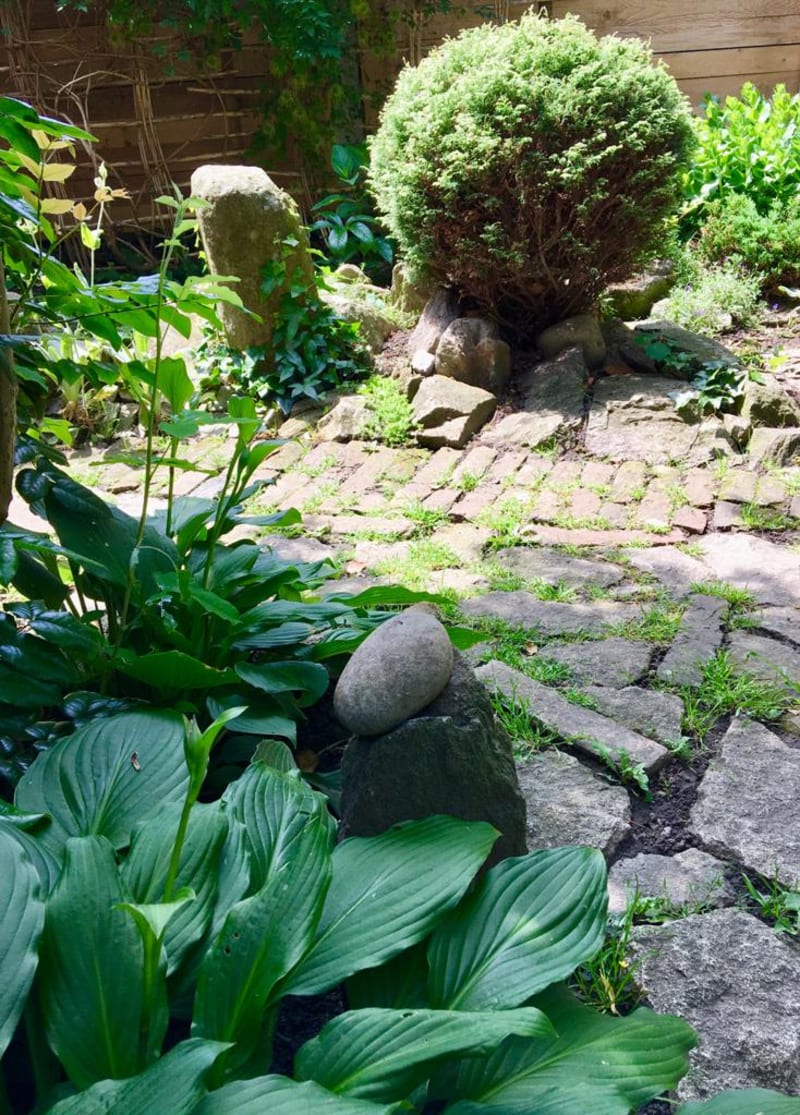 kameny v zahradě 9