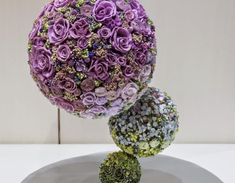 Vytvořte si květinovou dekoraci ve tvaru koule 5