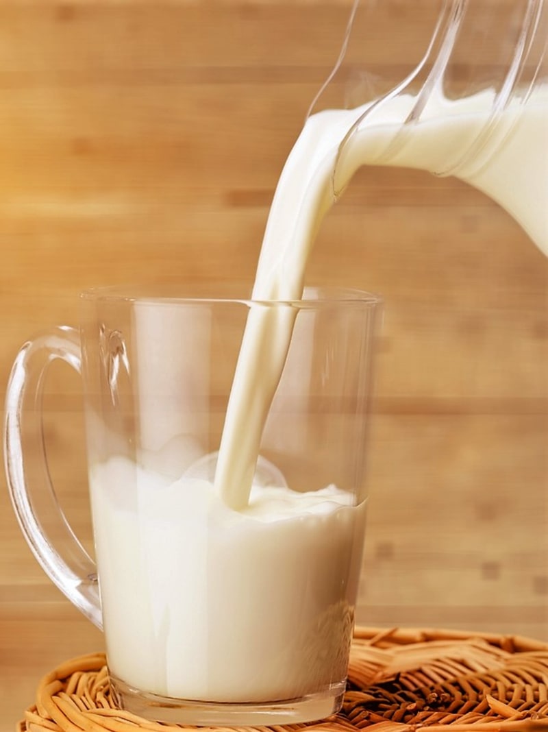Mléko dokáže posílit zejména rajčata, papriky, cukety, okurky, dýně, patizony, zelí, brokolici, kedlubny i listovou zeleninu, a přispívá tak k vyšší a hlavně zdravější úrodě.