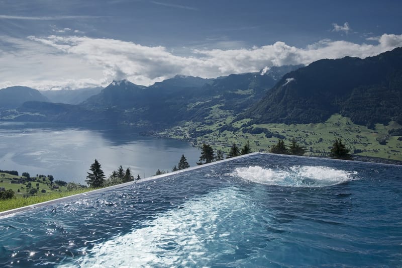 Bazén s nejkrásnějším výhledem na světě - Obrázek 1