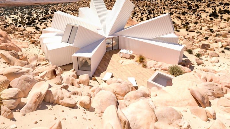 GALERIE: Architekt vytvořil dům z kontejneru. Vypadá jako ze sci-fi filmu. Nahlédněte dovnitř