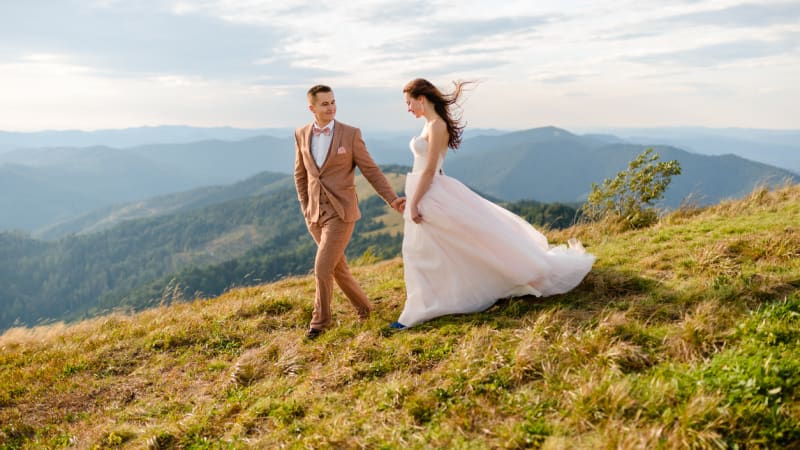 13 tipů pro ekologickou svatbu: Kde sehnat šaty, jaké jídlo připravit a co chtít jako dar