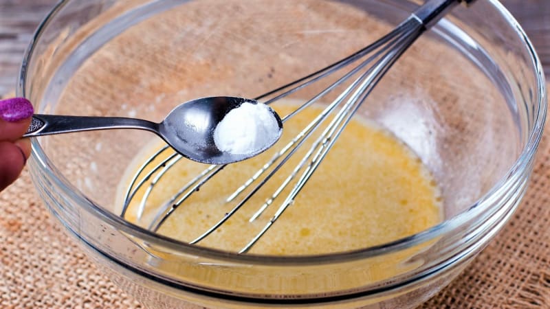 Na co si dát dobrý pozor při pečení s jedlou sodou. Nezaměňte ji za kypřicí prášek!