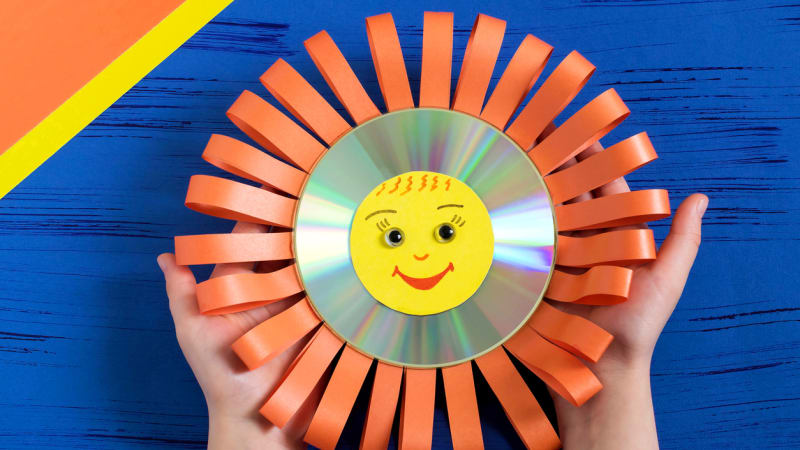 Veselé sluníčko ze starého CD: Tvořte a recyklujte s dětmi