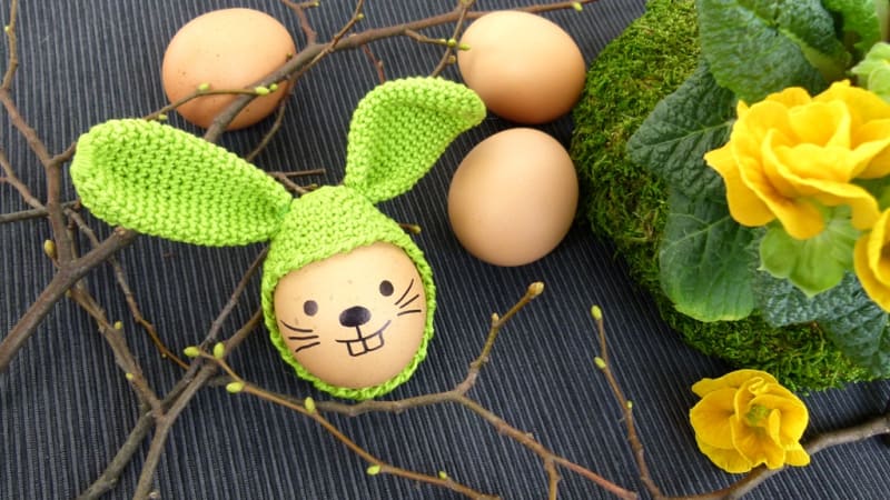 Háčkovaný velikonoční zajíc na vajíčko: Vyrobte si dekoraci podle návodu