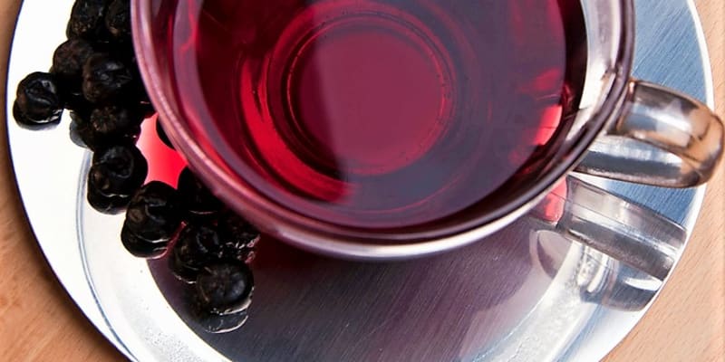 Čaj popíjíme během dne pro zlepšení krevního oběhu, posílení cév a na zvýšení imunity v podzimním období, kdy řádí choroby z nachlazení. 