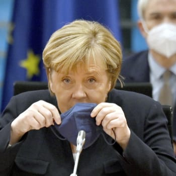 Angela Merkelová respirátor