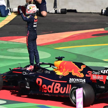 Max Verstappen slaví vítězství na Velké ceně Mexika formule 1 