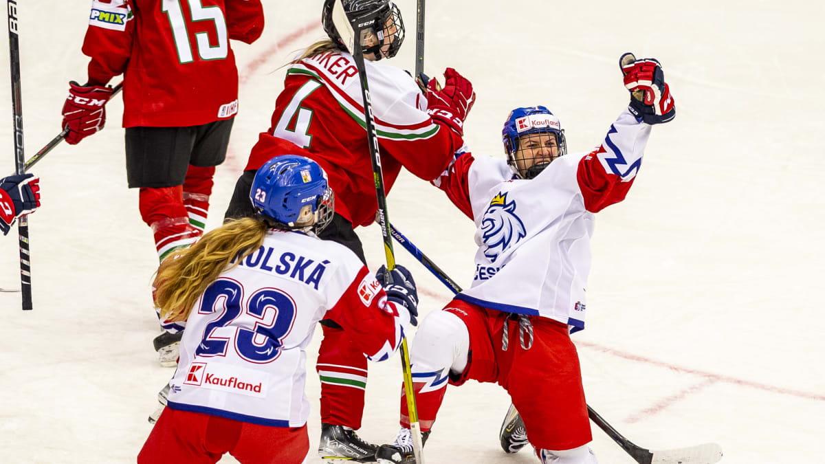 Česká hokejová reprezentace žen dosáhla na velký úspěch a poprvé se představí na olympijských hrách.