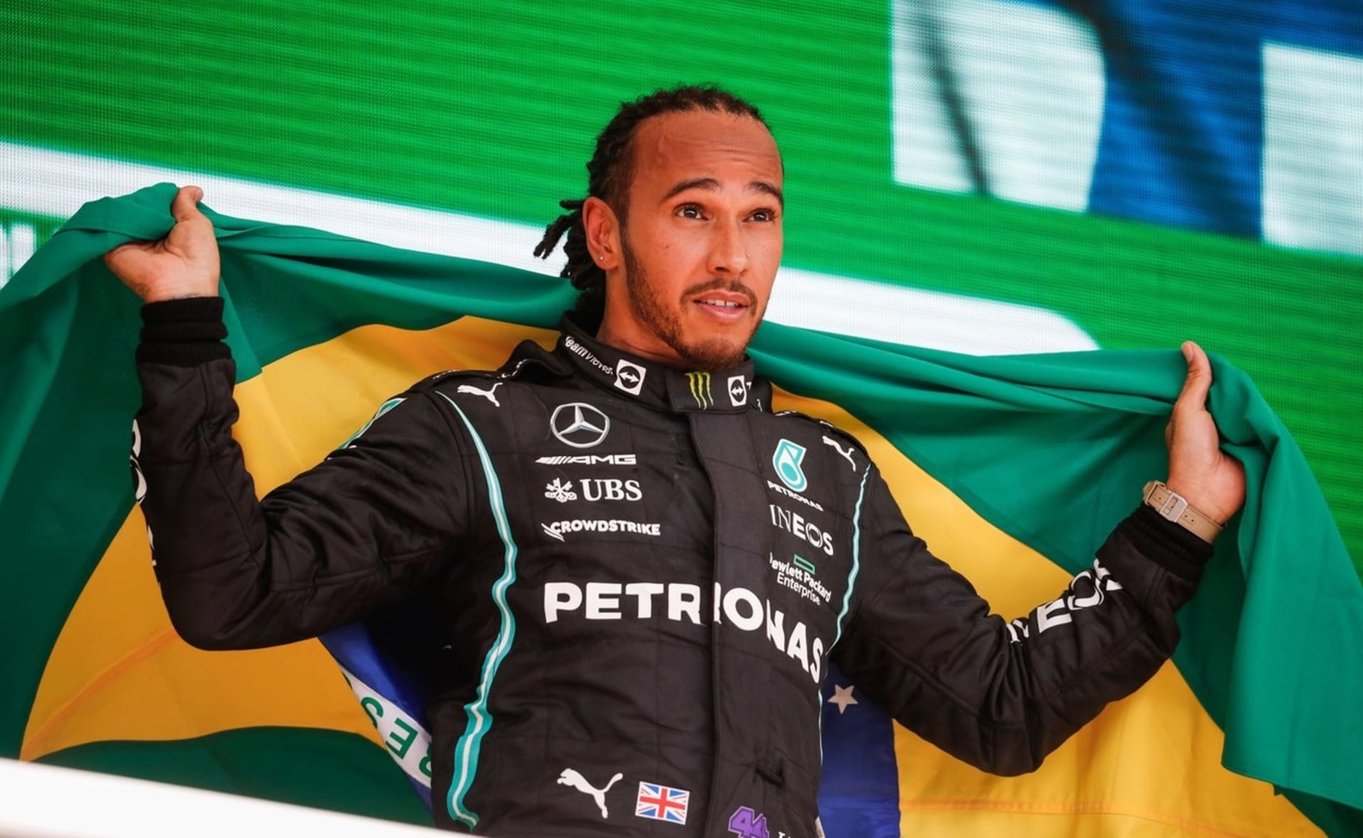 Lewis Hamilton neměl ve Velké ceně Brazílie konkurenci.