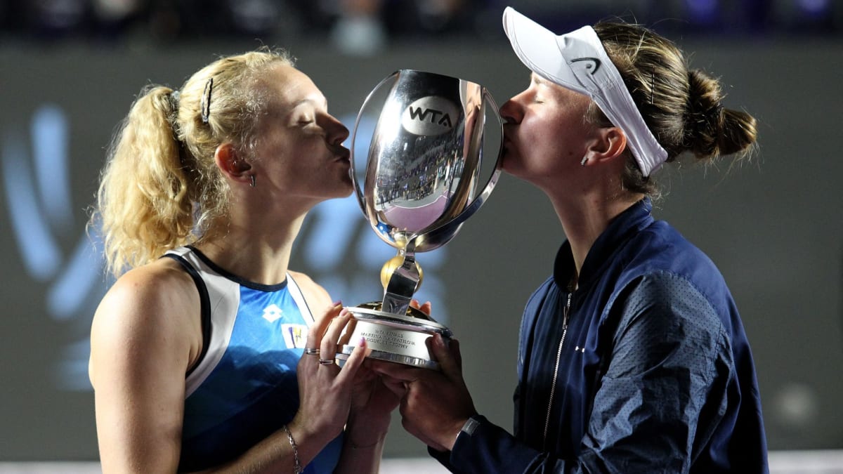 Tenistky Krejčíková a Siniaková vyhrály čtyřhru na Turnaji mistryň. 