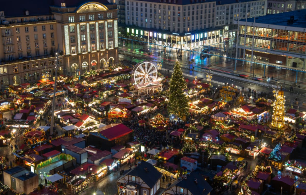 Tradiční vánoční trhy v Drážďanech