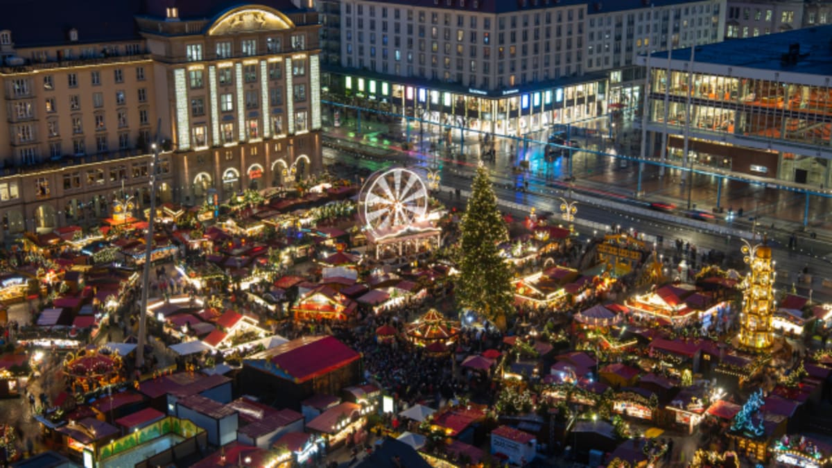 Tradiční vánoční trhy v Drážďanech