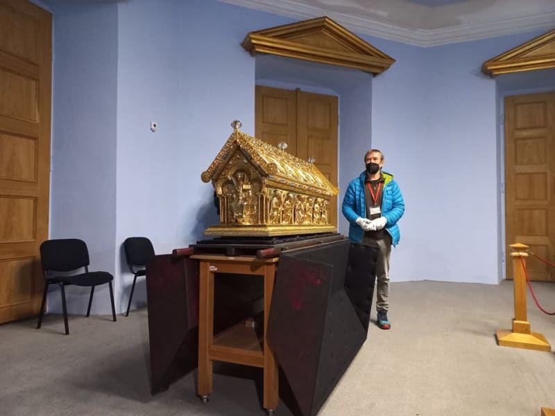 Relikviář svatého Maura se nyní přesunul z trezorové místnosti natrvalo.