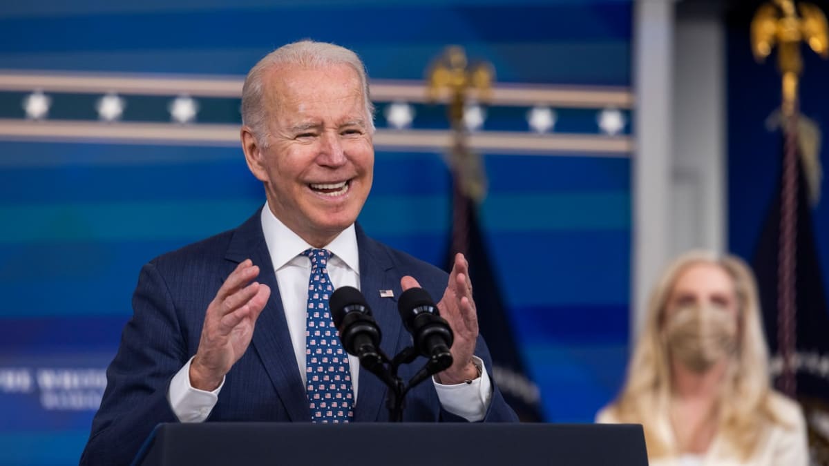 Americký prezident Joe Biden stojí v konfliktu s Ruskem za Ukrajinou. 
