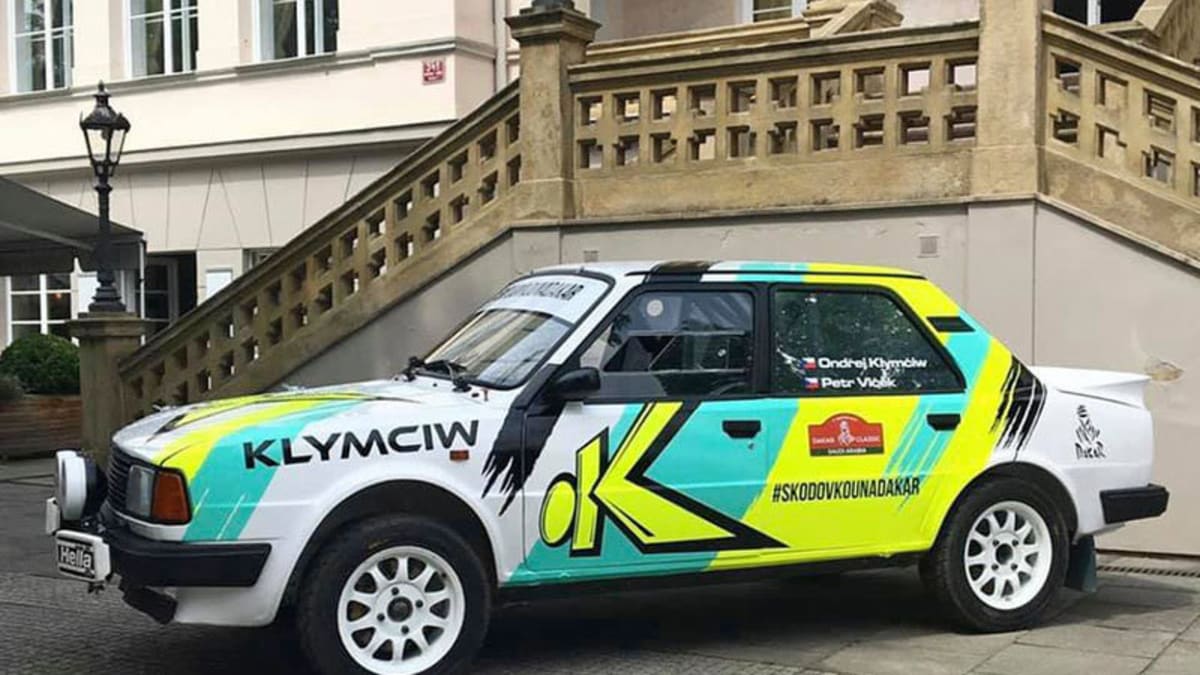 S touto stotřicítkou startoval Klymčiw na Dakaru poprvé. Ve srovnání s připravovaným strojem z první fotky je rozdíl obrovský.