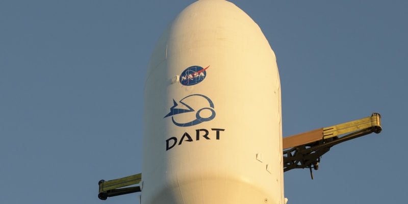 Raketa společnosti SpaceX vynesla z Vandenbergovy základny amerických vesmírných sil v Kalifornii modul, který zamířil k planetce Didymos.