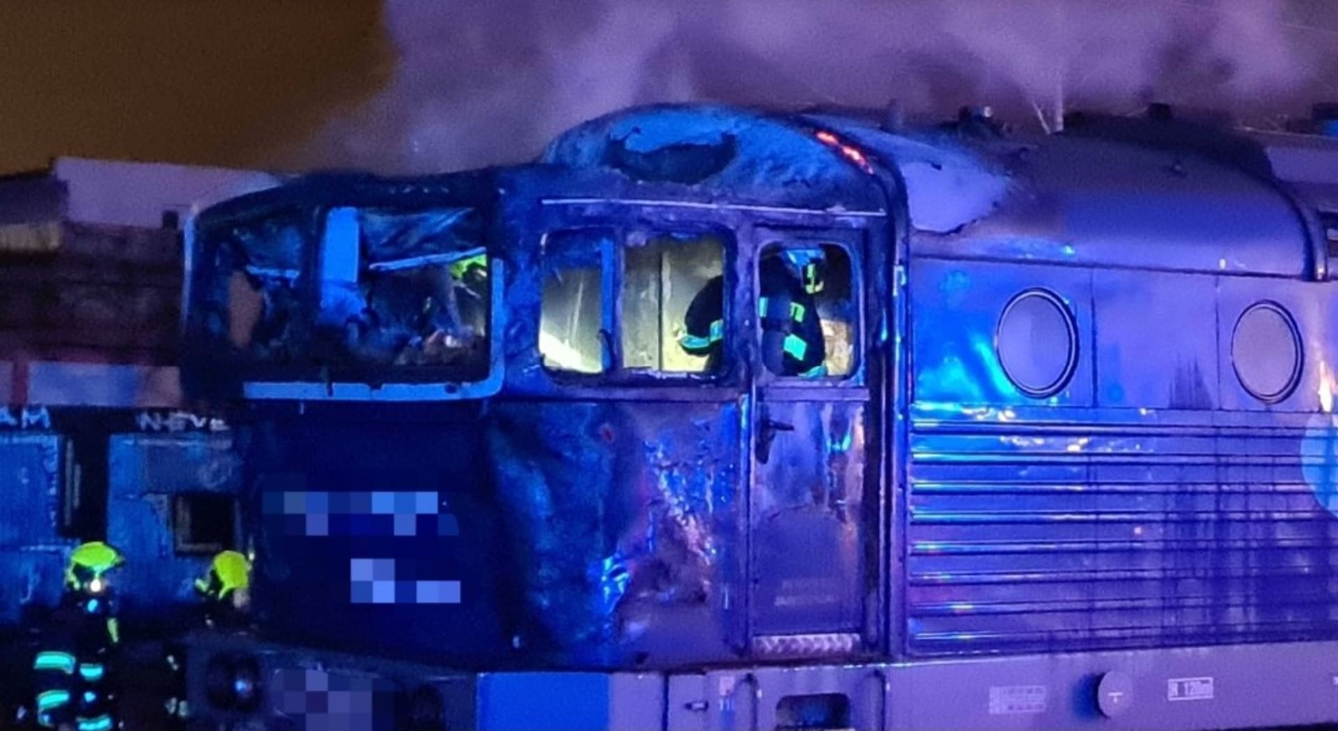 V Olomouci hořela lokomotiva s vagony benzinu.