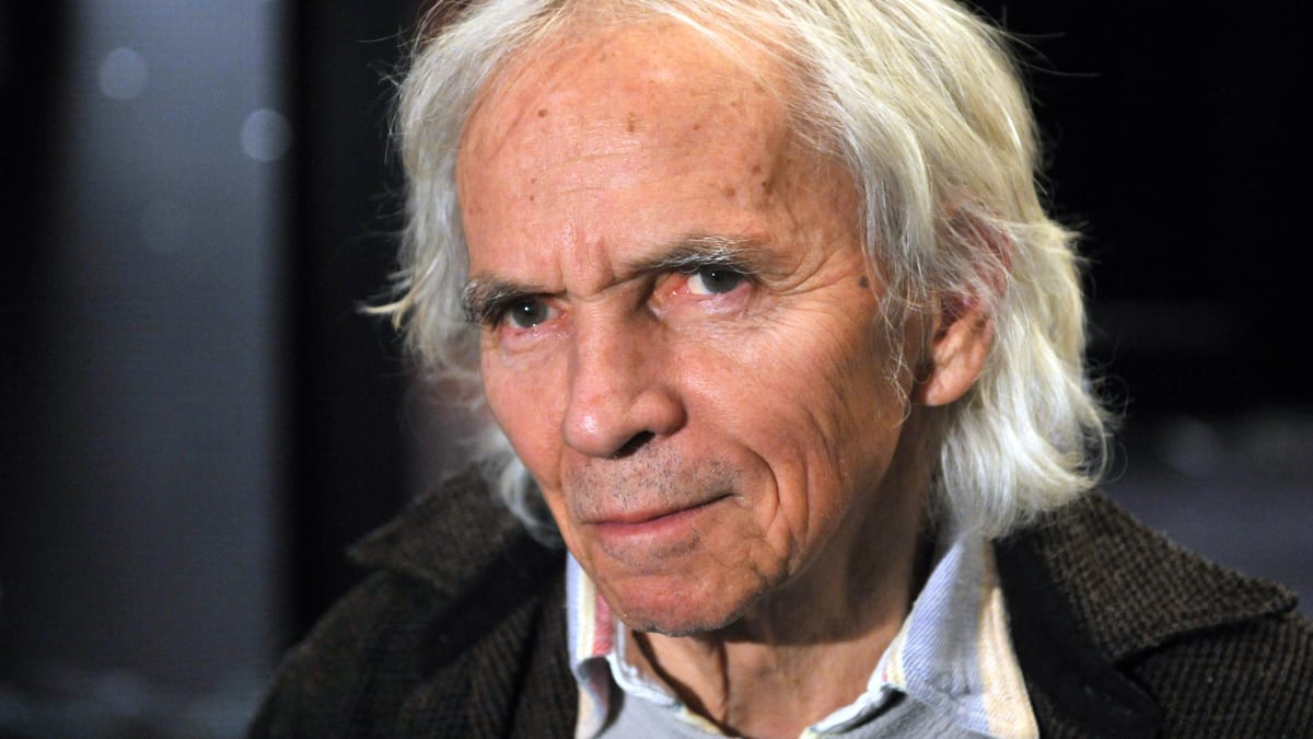 Ve věku 90 let zemřel v neděli zakladatel černého divadla Jiří Srnec. 
