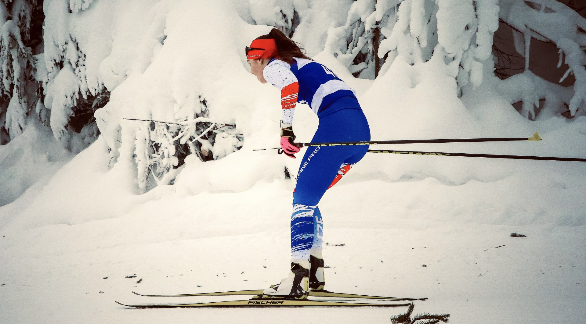 Tereza Koldovská při běhu na lyžích