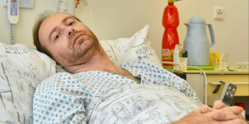 Zázrak, že jsem přežil: Neočkovaný muž z Opavska popsal boj o život, v nemocnici leží měsíc