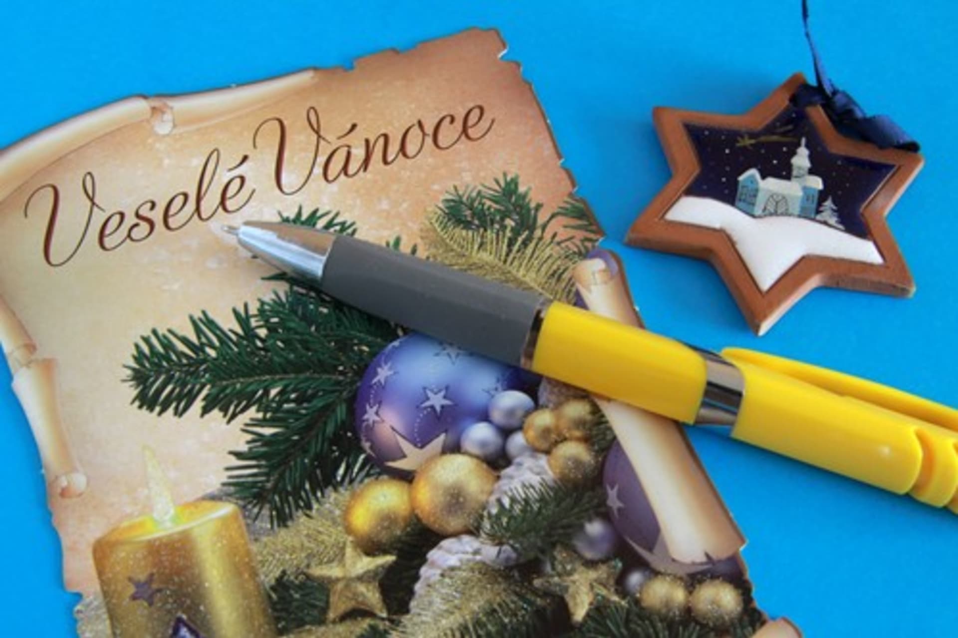 Češi stále rádi píší vánoční přání, víte ale, kam patří velká písmena?  