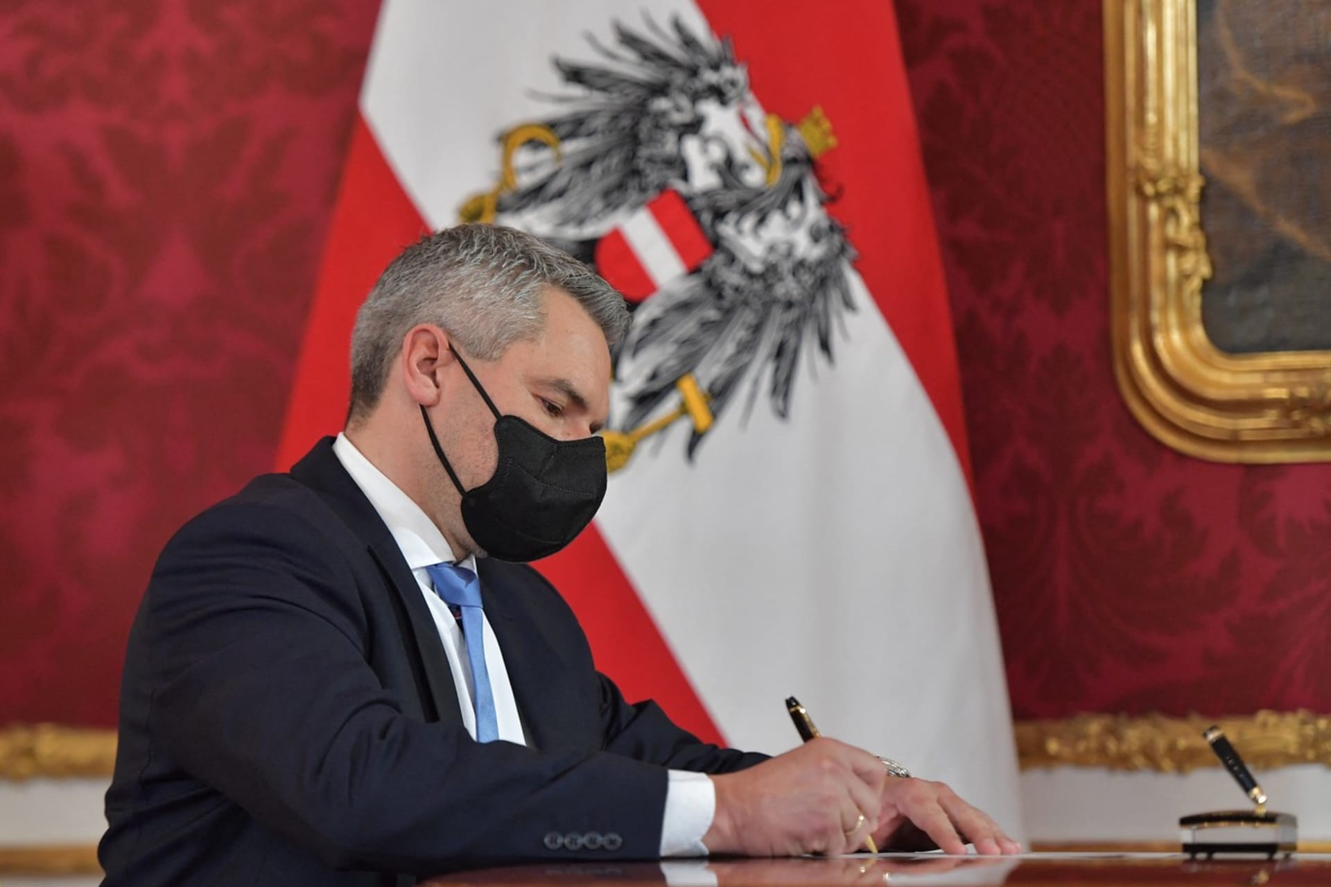 Karl Nehammer se stal novým rakouským kancléřem