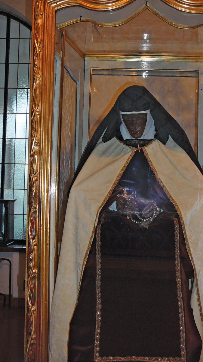 Zázračně zachovalá mumie Marie Elekty od Ježíše.