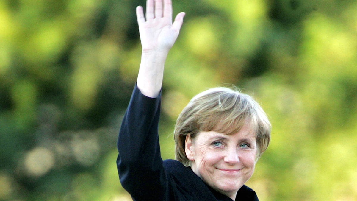 Angela Merkelová mává