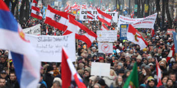 Ve Vídni demonstrovalo 44 tisíc odpůrců opatření. Kickl nazval ministra Frankensteinem