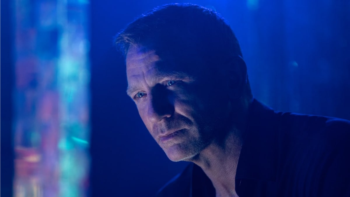 Daniel Craig se s rolí Bonda rozloučil snímkem Není čas zemřít.