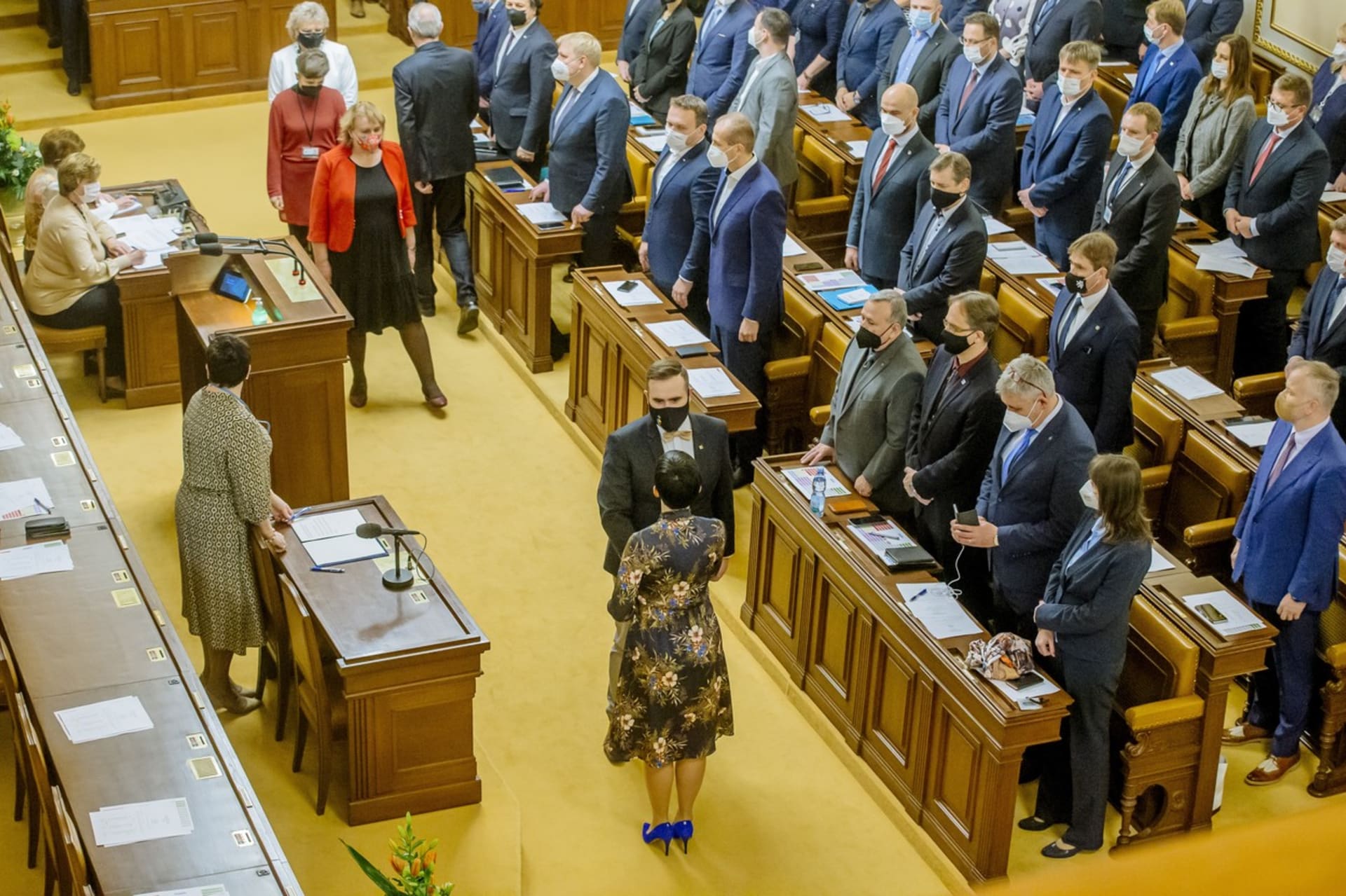 Ve 200členné Poslanecké sněmovně letos usedl rekordní počet žen.