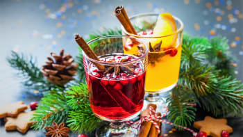 Nejlepší domácí recepty na skvělý vánoční punč s alkoholem i bez