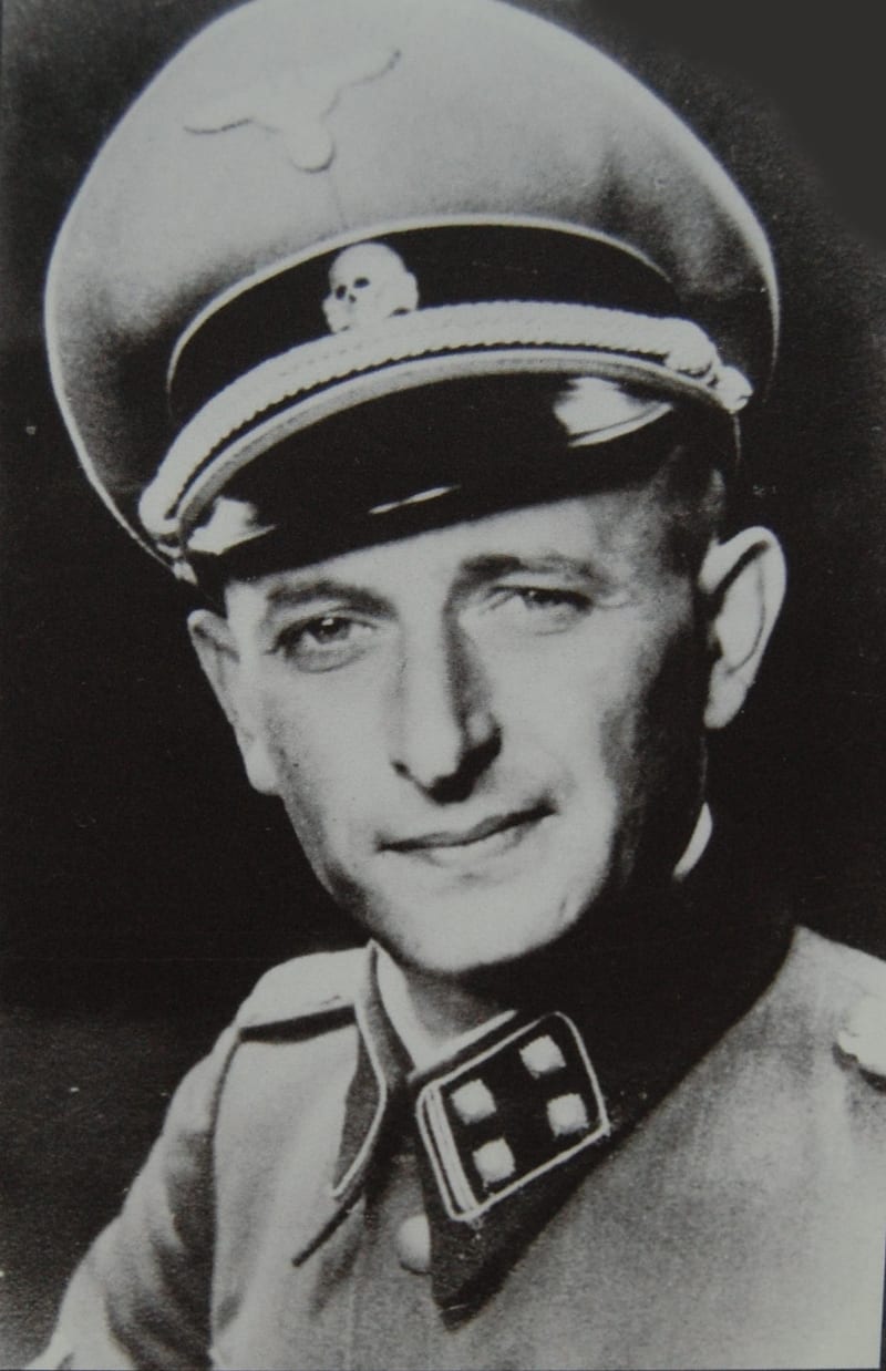 Adolf Eichmann v časech, kdy patřil k důležitým nacistickým postavám.