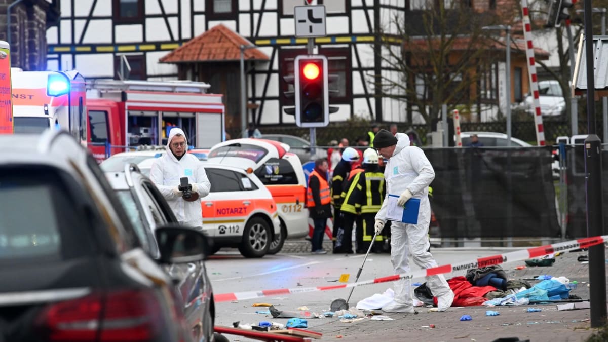 Únorový útok na karnevalový průvod v německém Volkmarsenu si vyžádal 88 zraněných včetně 26 dětí.