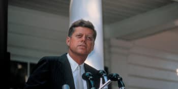Stáli za vraždou Kennedyho Sověti? Biden odtajnil šokující dokumenty k atentátu
