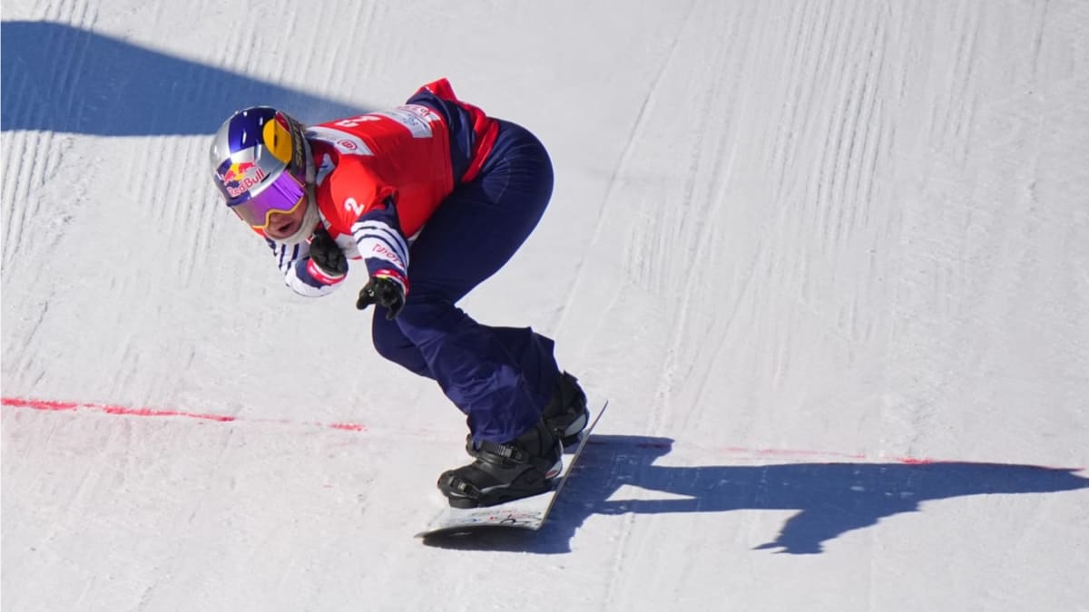 „Zranění snowboardistky Evy Samkové je malá sportovní tragédie,“ říká bývalý skokan na lyžích Jakub Janda.