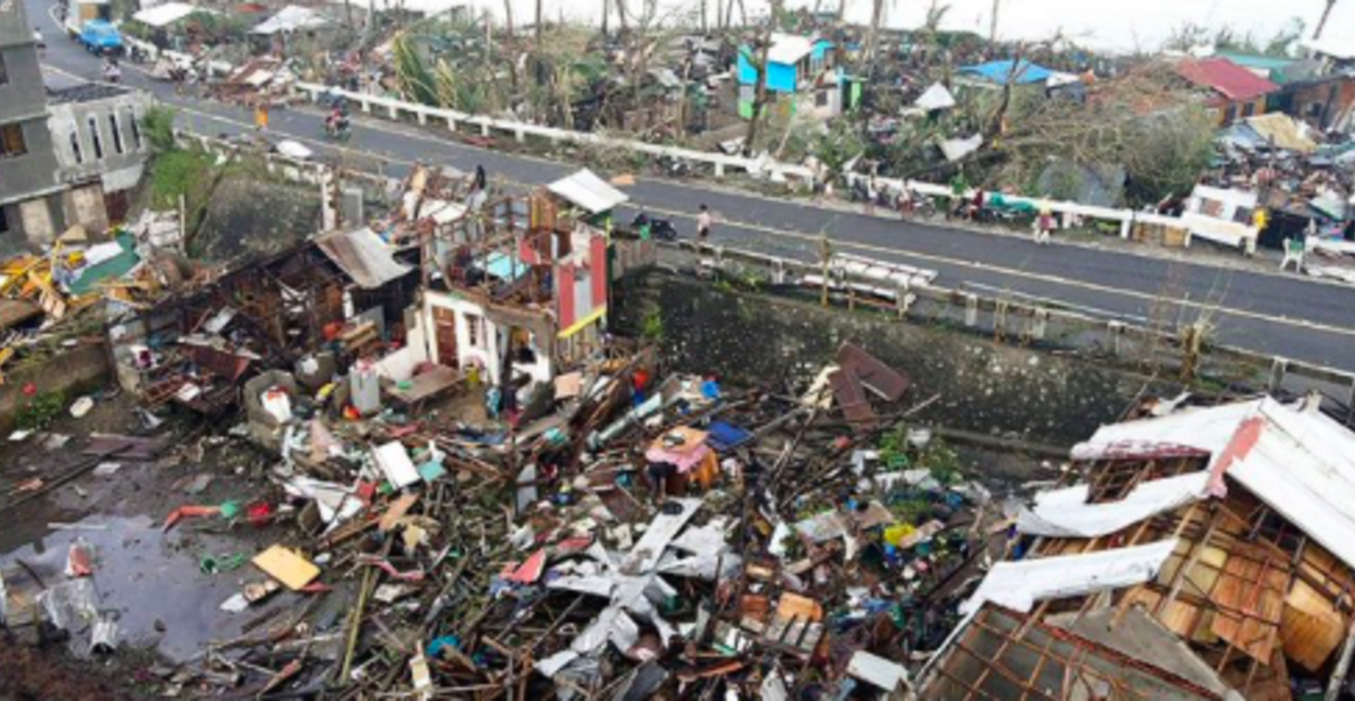 Tajfun Rai si na Filipínách vyžádal už nejméně 75 mrtvých