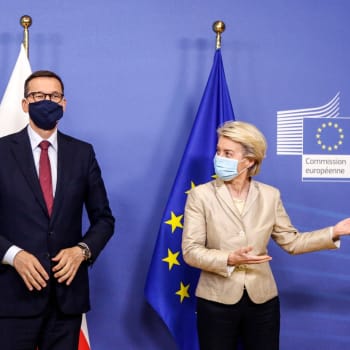 Polský premiér Mateusz Morawiecki a předsedkyně Evropské komise Ursula Von der Leyenová