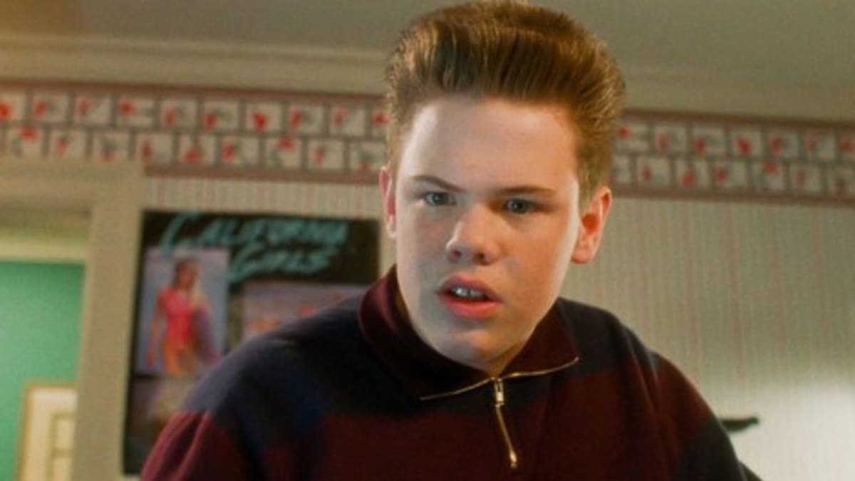 Devin Ratray si ve vánoční komedii Sám doma zahrál Buzze, staršího bratra hlavního hrdiny Kevina McCallistera.
