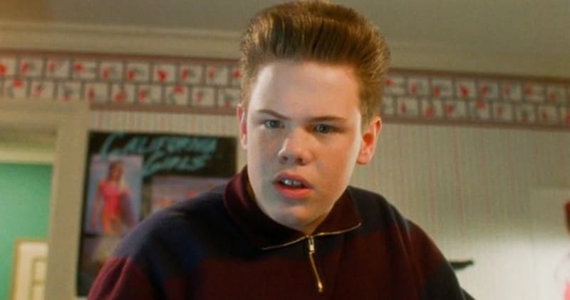 Devin Ratray si ve vánoční komedii Sám doma zahrál Buzze, staršího bratra hlavního hrdiny Kevina McCallistera.