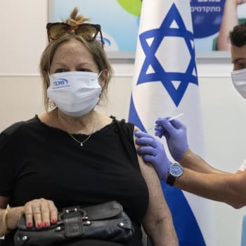 Očkování proti covidu v Izraeli