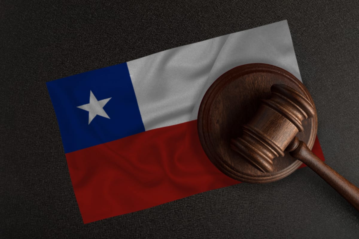 V Chile vzniká první ústava na světě, na jejímž návrhu se podílí stejný počet žen a mužů.