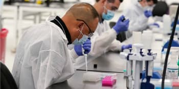 Čínští vědci „vytvořili“ koronavirus se stoprocentní smrtností. Šílené, nechápou experti