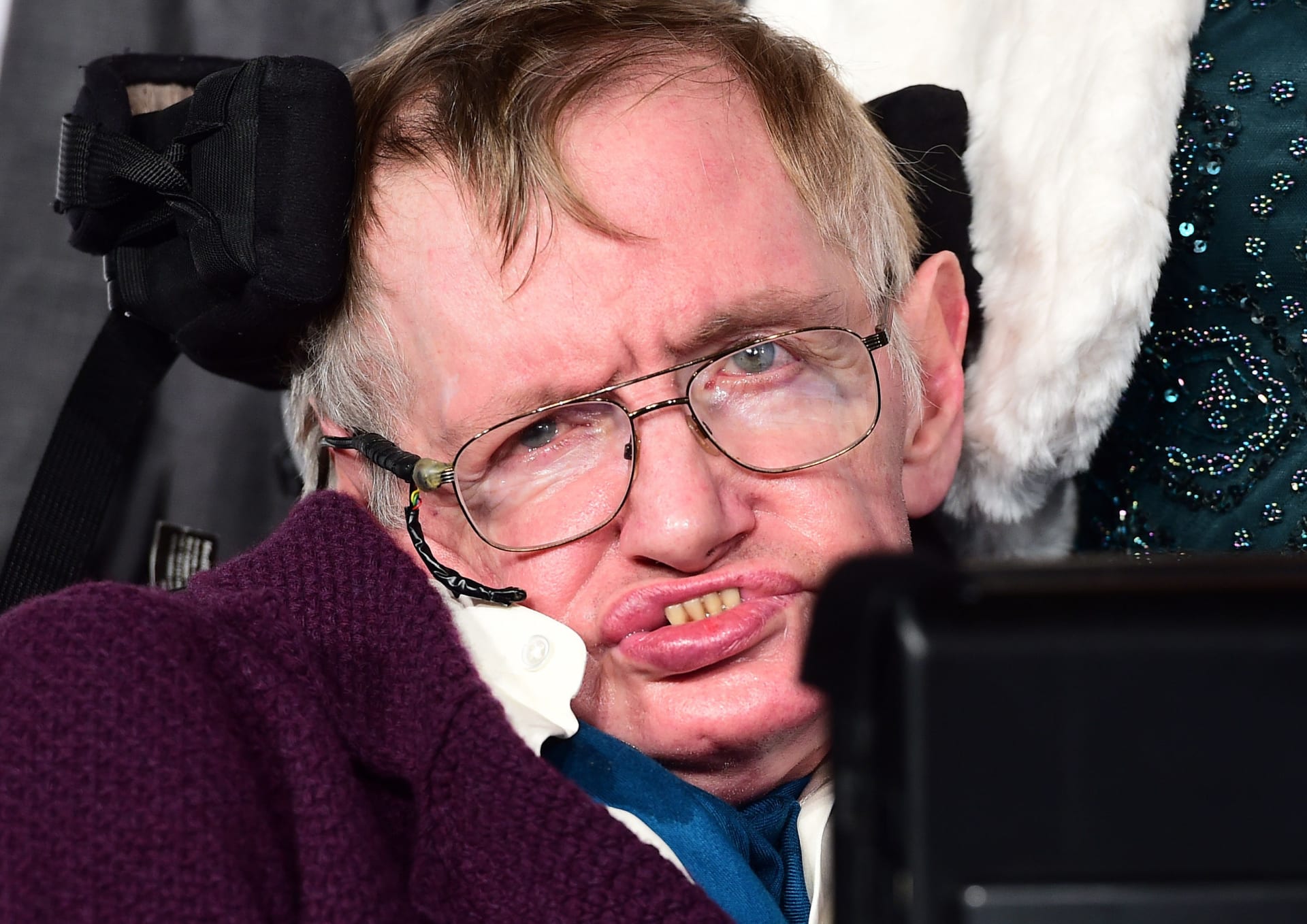 Stephen Hawking byl nejznámějším vědcem moderní doby. Jeho život fascinoval lidi po celá desetiletí.