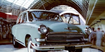 Automobilový ráj socialismu: Před 60 lety se v Moskvě konal tak trochu jiný autosalon