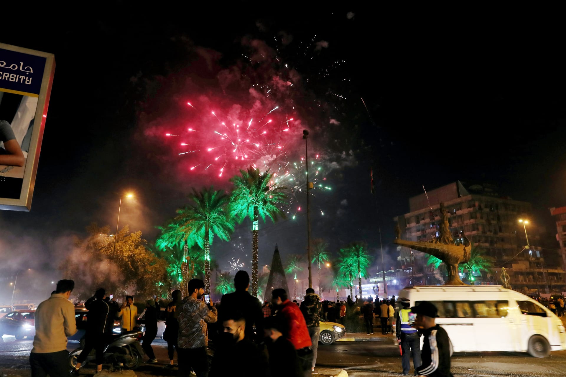 Silvestra si nenechali ujít ani lidé v iráckém Bagdádu.