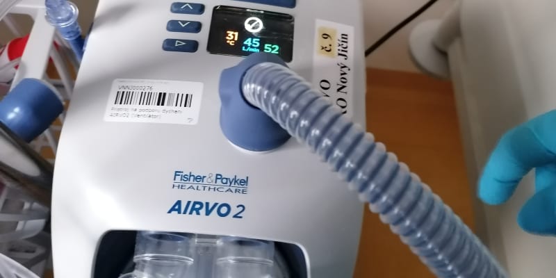 Kyslíkový přístroj AIRVO 2 Nasal High Flow,
