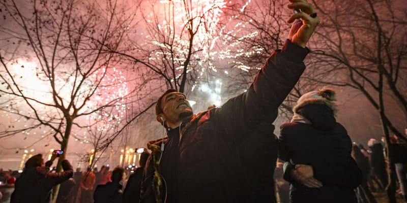 Takto slavili Nový rok v rumunské Bukurešti.