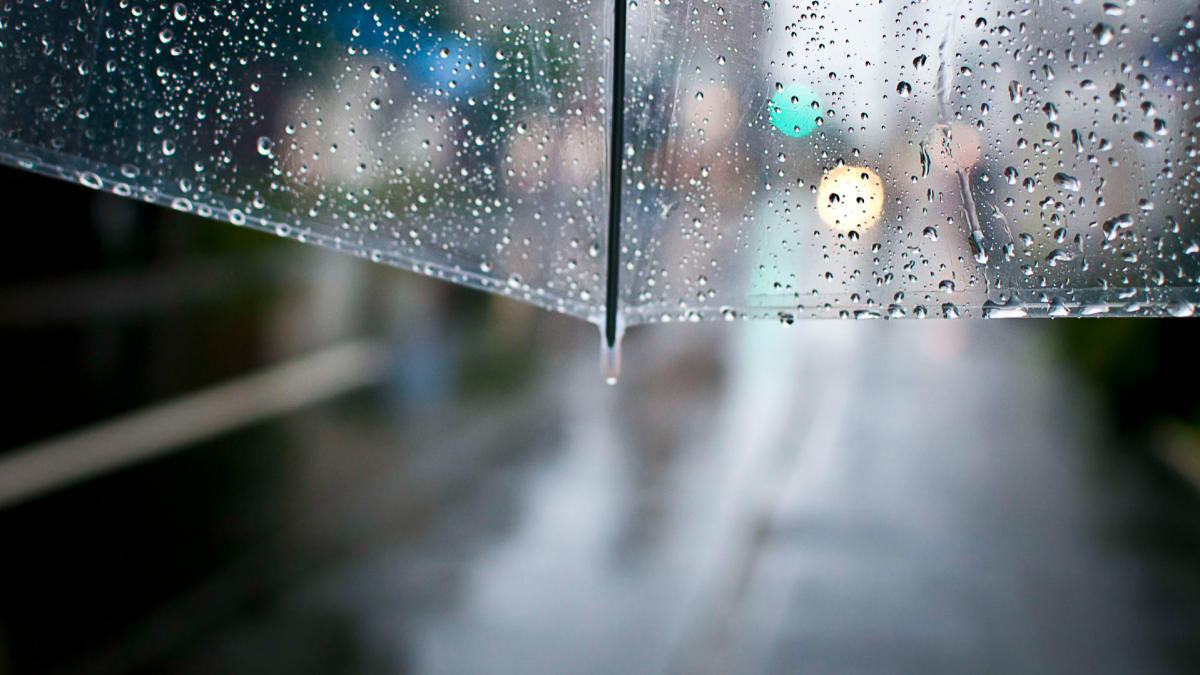 Déšť a deštník